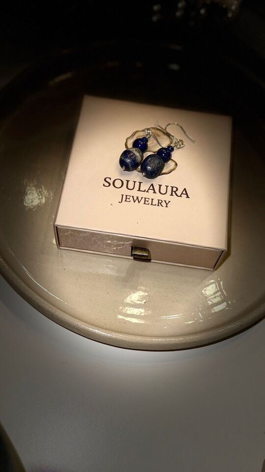 Caelia – Lapis Lazuli Küpe