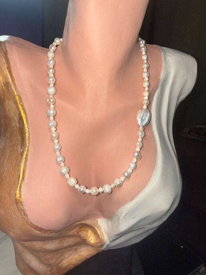 Luna – Saf İnci Kolye