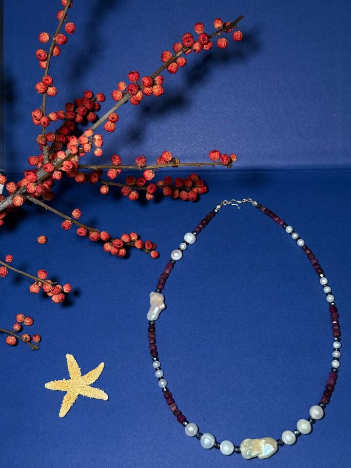 Leyla – Yakut, Saf İnci & Hematit Kolye